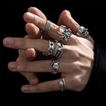 Silver Goth Punk Vintage Rings Set For Men Women, Stackable Joint Finger Statement Rings Bohemian Retro Hollow Carved Midi Rings, Cool Snake Spider Joker Skull Y2k Gothic Bulk Ring Pack